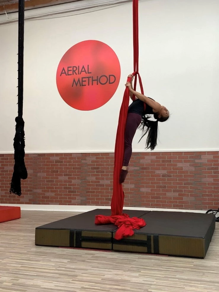 AK Athletic Equipment Aerial Arts Bi-Fold Landing Mat 6' X 6' X 8" Landing Mats 2 AK Athletic Equipment Aerial Arts Bi-Fold Landing Mat 6' X 6' X 8" Landing Mats