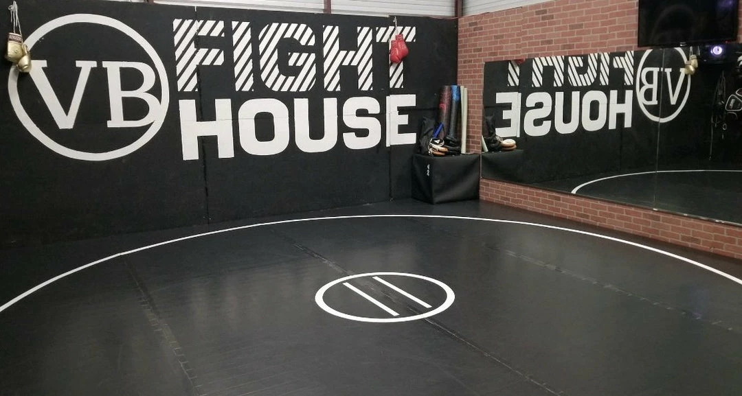 AK Athletic Equipment 20' X 20' X 1 3/8" Roll-Up Wrestling Mat Wrestling Mats 1 AK Athletic Equipment 20' X 20' X 1 3/8" Roll-Up Wrestling Mat Wrestling Mats